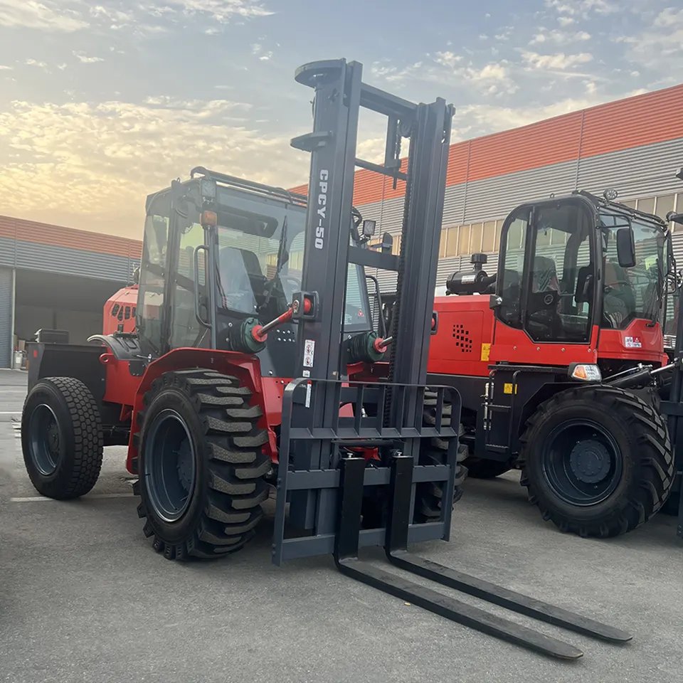 5 Ton Diesel 4x4 All Terrain Forklift (Rough Terrain) - Main product photo