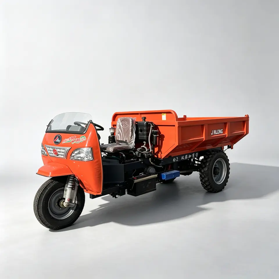 Industrial Passenger and Delivery Closed Cabin Diesel Three-Wheel Tricycle - Detail view 2