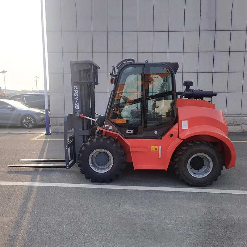 3.5T Diesel Rough Terrain Forklift 4WD Two/Three Stage Mast - Main product photo